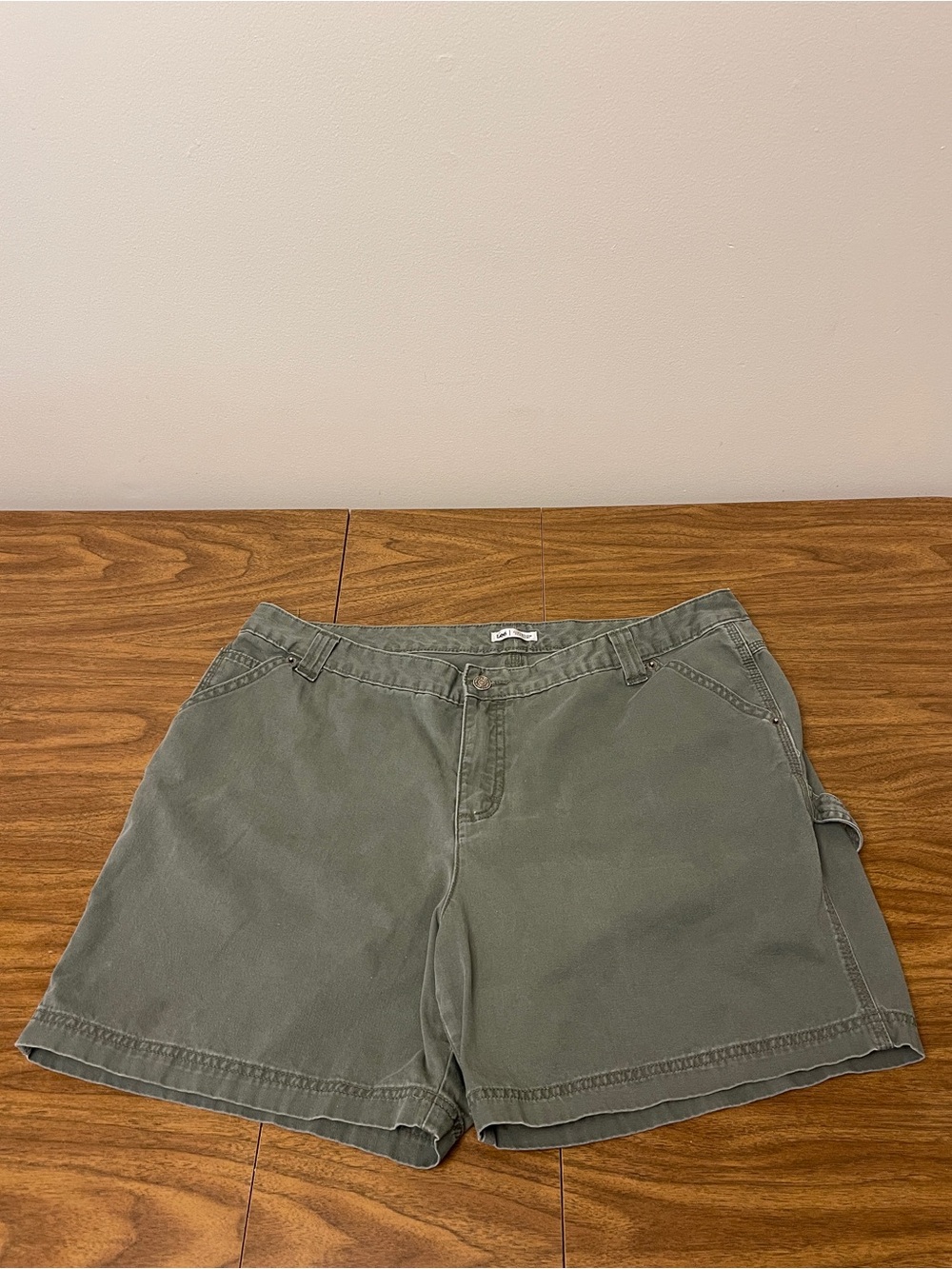Women’s Lee Carpenter Green Shorts
